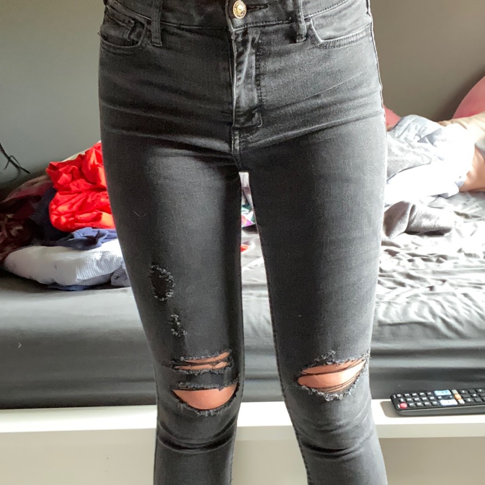 hollister ripped jeans